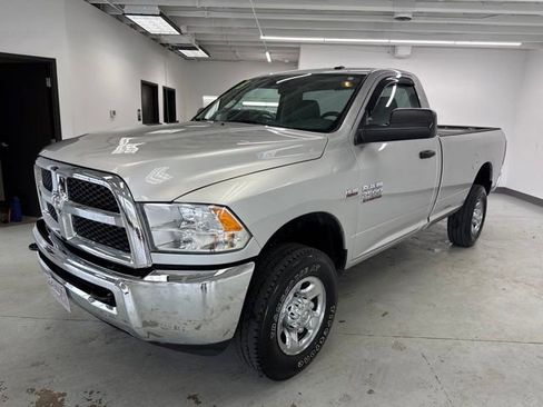 Used 2013 RAM 2500 Tradesman w/ PWR & Remote Entry Group AWD/4WD image 4
