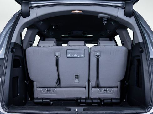 Used 2023 Honda Odyssey Elite image 7