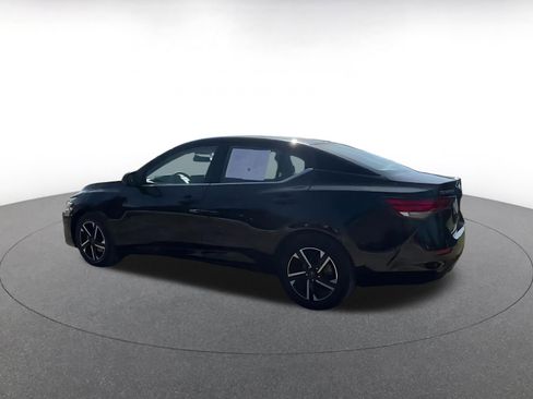 Used 2025 Nissan Sentra SV image 11