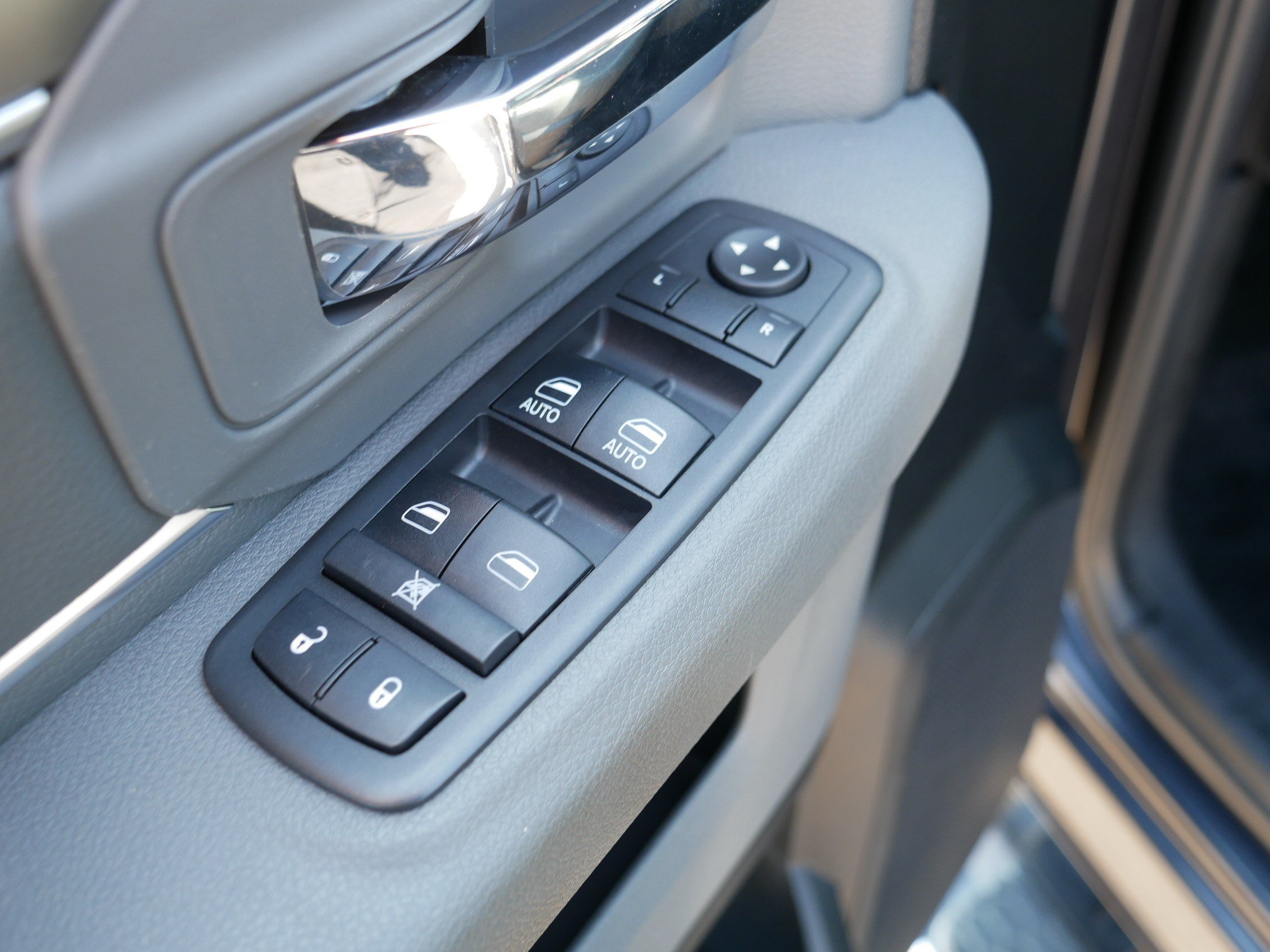 Used 2017 RAM 1500 Big Horn AWD/4WD image 19