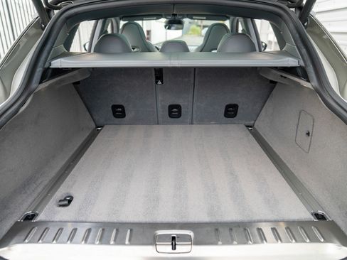 Used 2021 Aston Martin DBX image 35