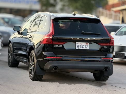 Used 2018 Volvo XC60 T5 Momentum w/ Convenience Package AWD/4WD image 8
