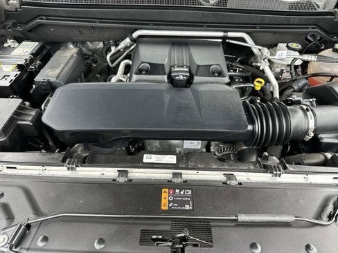 Certified 2023 Chevrolet Colorado Z71 w/ Z71 Convenience Package 2 image 10