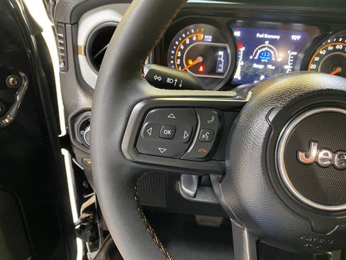 Used 2024 Jeep Gladiator Sport AWD/4WD image 31