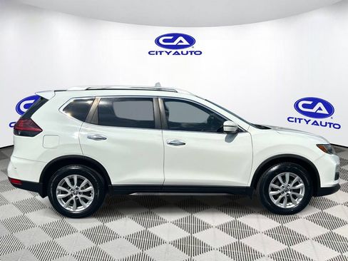 Used 2019 Nissan Rogue S w/ Special Edition Package FWD image 2
