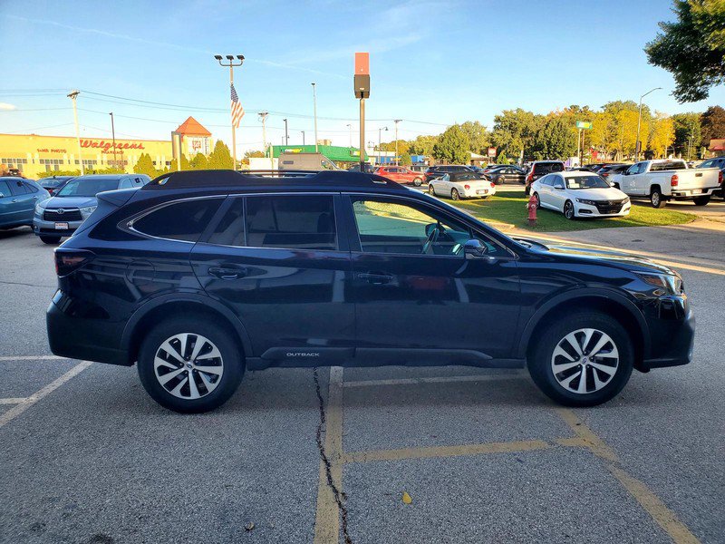 Used 2022 Subaru Outback Premium AWD/4WD image 4