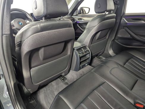 Used 2018 BMW 540i image 32