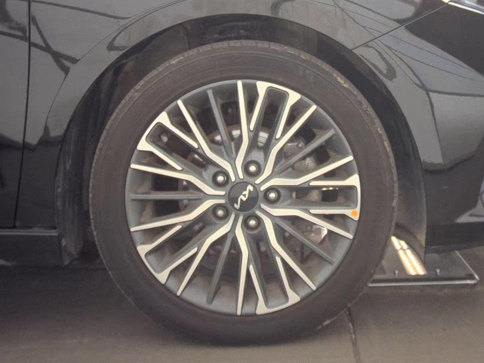 Used 2023 Kia Forte GT-Line w/ GT-Line Premium Package FWD image 19