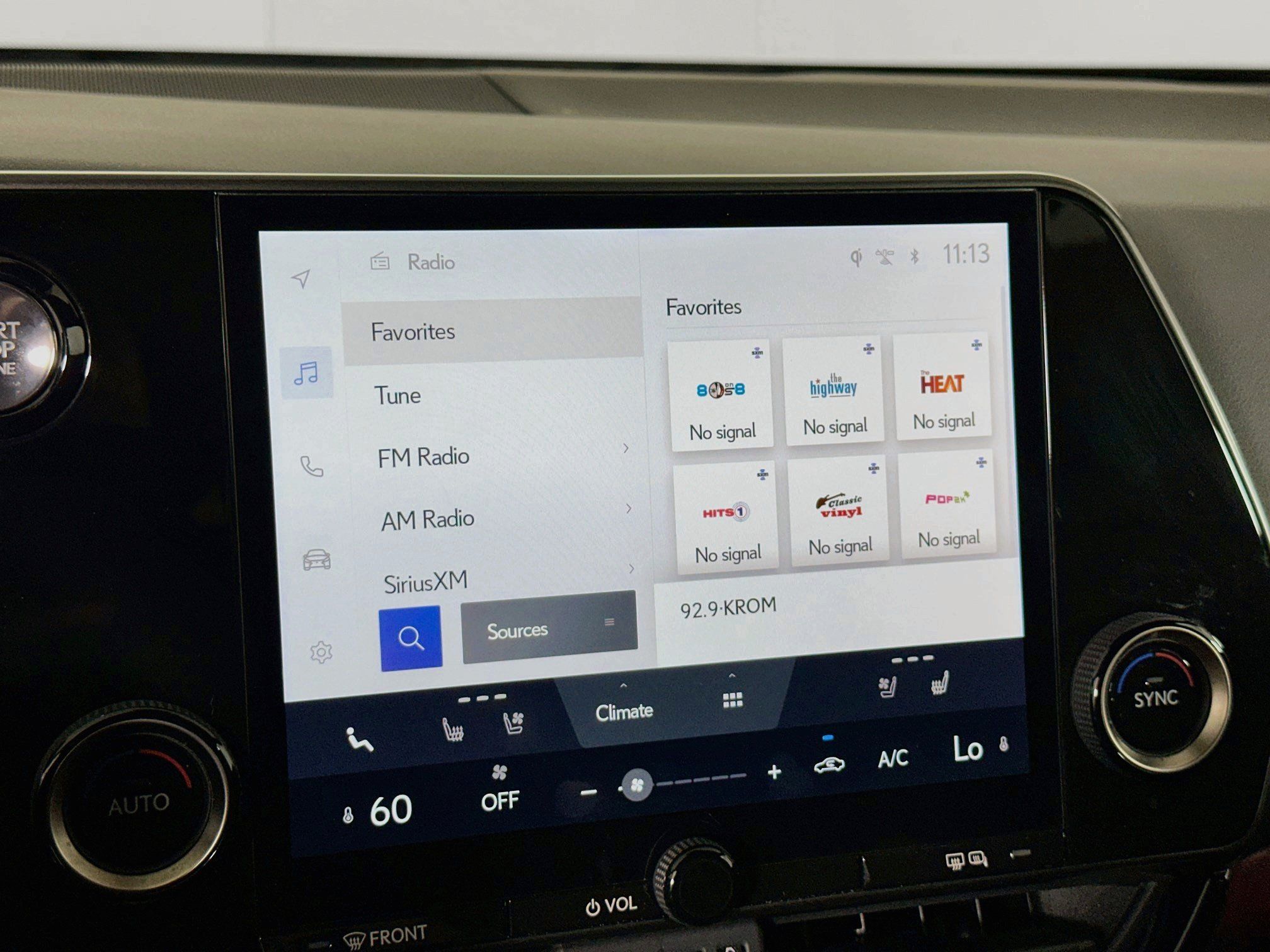 Used 2025 Lexus NX 250 FWD w/ Accessory Package (2T) image 21