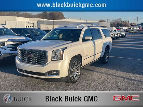 Used 2020 GMC Yukon XL Denali w/ Denali Ultimate Package image 1