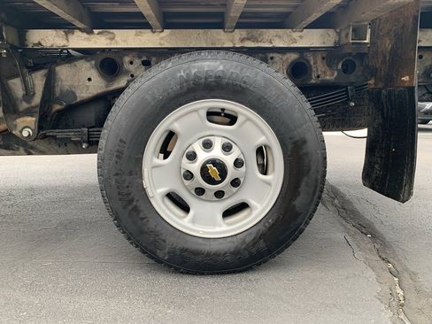 Used 2022 Chevrolet Silverado 2500 W/T w/ WT Fleet Convenience Package image 25