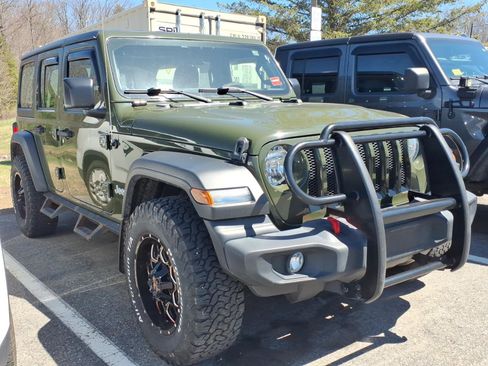 Used 2020 Jeep Wrangler Unlimited Sport AWD/4WD image 3