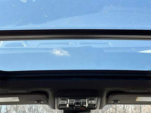 New 2026 Chevrolet Suburban Z71 w/ Z71 Off-Road Package image 28