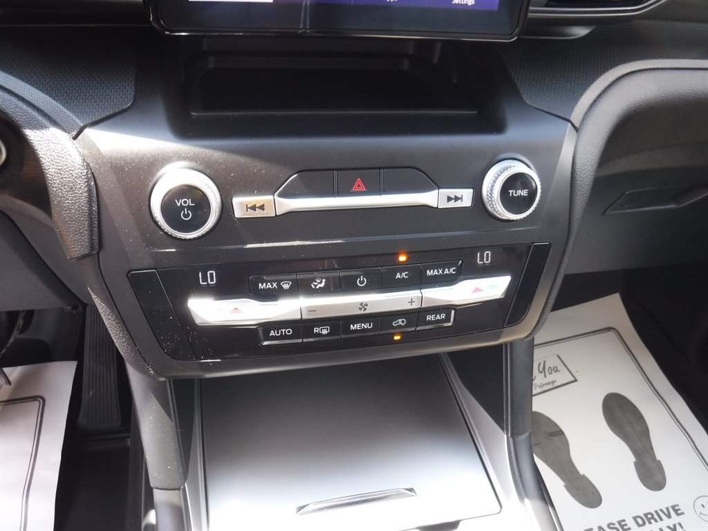 Used 2020 Ford Explorer 2WD image 19