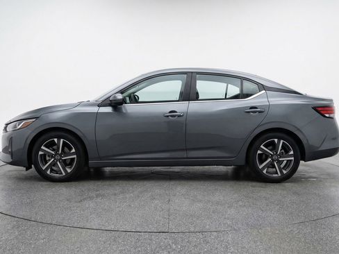Used 2025 Nissan Sentra SV image 5