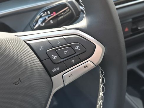 New 2026 Volkswagen Tiguan SE image 18