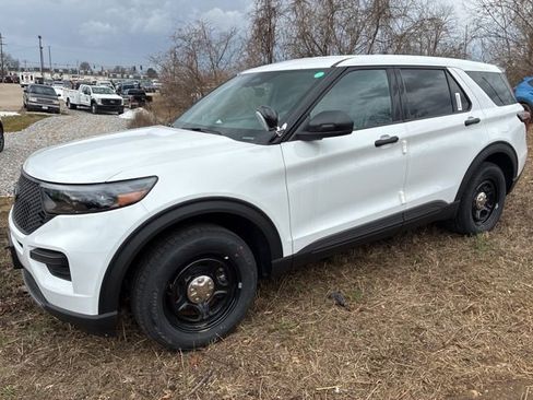 New 2026 Ford Explorer 4WD Police Interceptor image 3