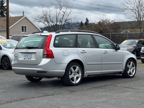 Used 2008 Volvo V50 2.4i image 4