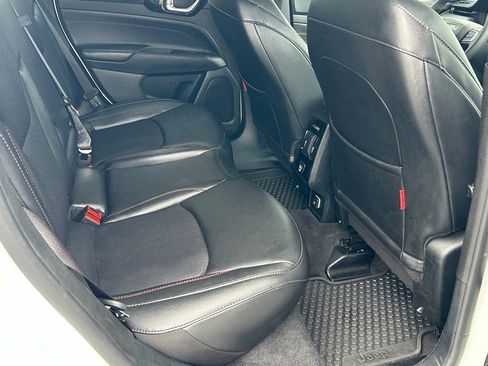 Used 2024 Jeep Compass Trailhawk image 22