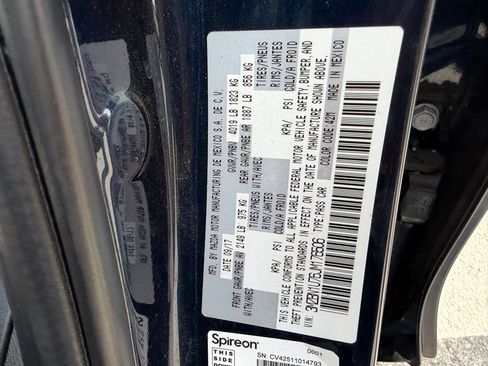 Used 2018 MAZDA MAZDA3 Sport image 31