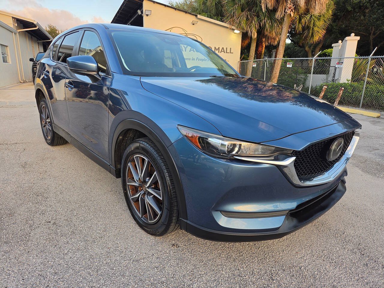 Used 2018 MAZDA CX-5 Touring AWD/4WD image 1