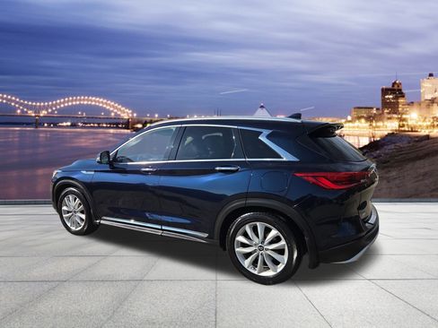 Used 2019 INFINITI QX50 Essential w/ Premium Heat Package image 3
