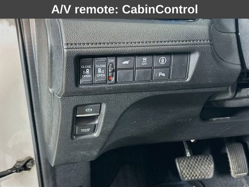 Used 2022 Honda Odyssey Elite image 21