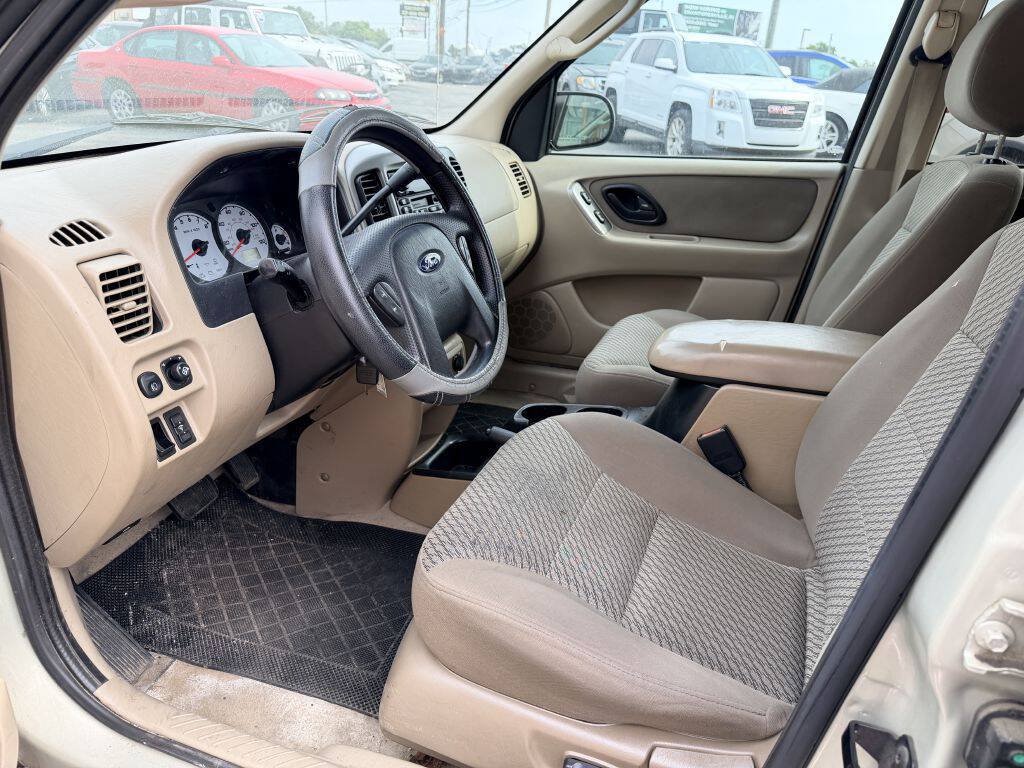 Used 2003 Ford Escape XLT AWD/4WD image 9