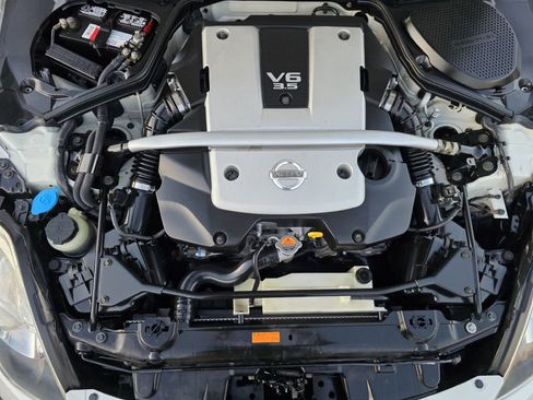 Used 2008 Nissan 350Z NISMO image 16