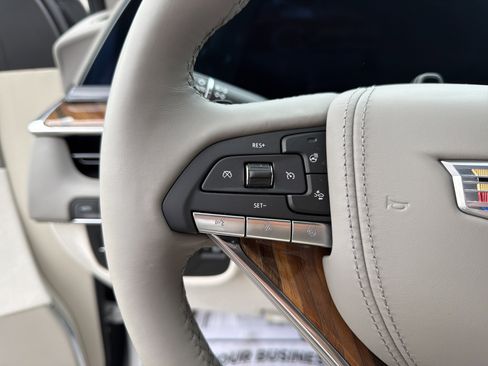 Used 2024 Cadillac Escalade Premium Luxury Platinum image 14