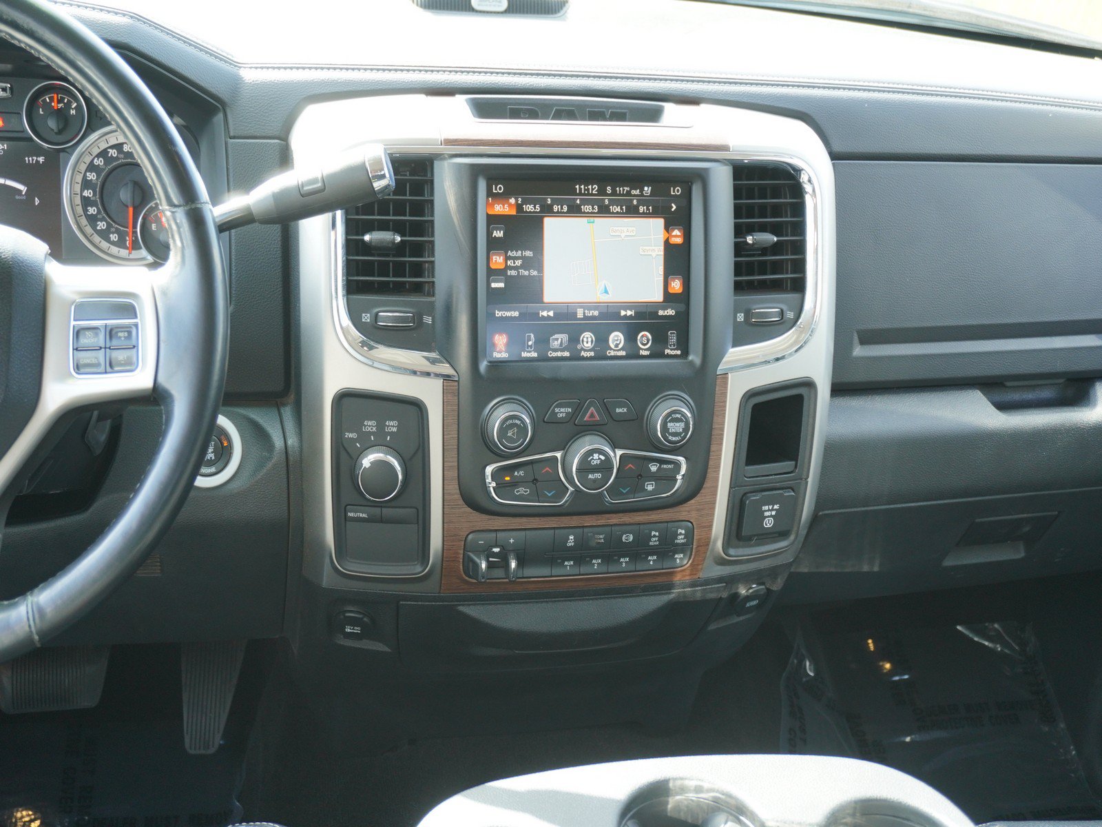 Used 2016 RAM 3500 Laramie AWD/4WD image 16