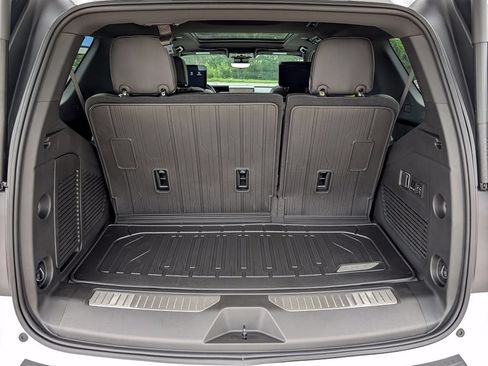 New 2026 GMC Yukon AT4 Ultimate w/ LPO, Floor Liner Package AWD/4WD image 29