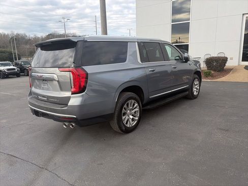 Used 2021 GMC Yukon XL Denali image 7