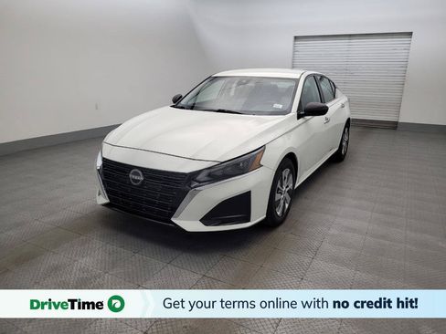 Used 2024 Nissan Altima 2.5 S FWD image 1