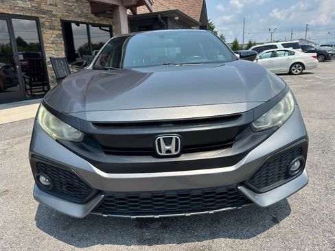 Used 2018 Honda Civic Sport image 9