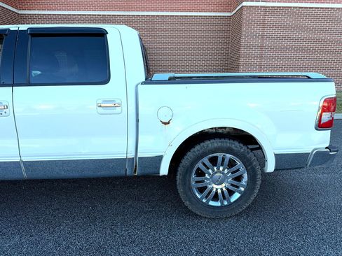 Used 2007 Lincoln Mark LT 4x4 image 6