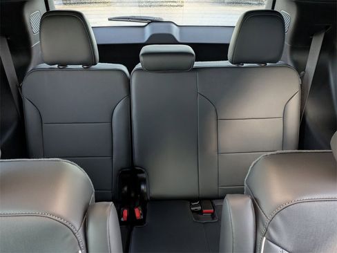 New 2026 Buick Enclave Preferred image 9