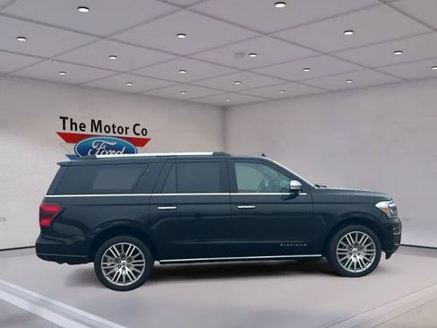 Certified 2024 Ford Expedition Max Platinum AWD/4WD image 4
