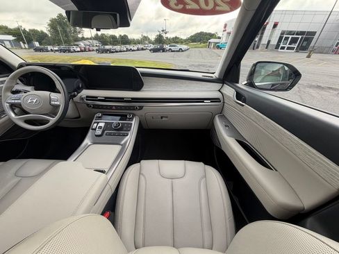 Used 2023 Hyundai Palisade Calligraphy w/ Cargo Package AWD/4WD image 21