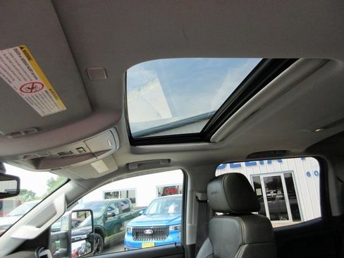 Used 2017 GMC Sierra 3500 Denali w/ Duramax Plus Package image 9