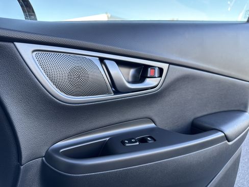 Used 2019 Hyundai Kona Ultimate image 47