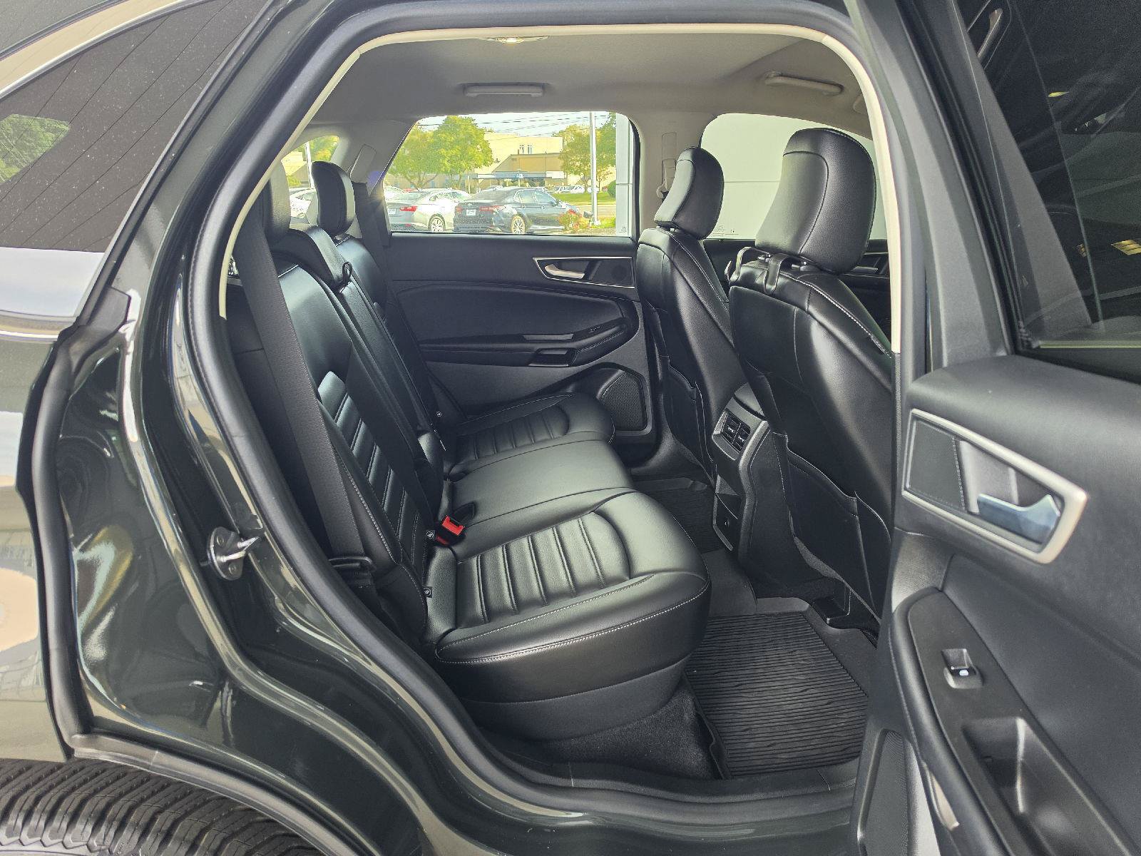 Used 2023 Ford Edge SEL AWD/4WD image 8