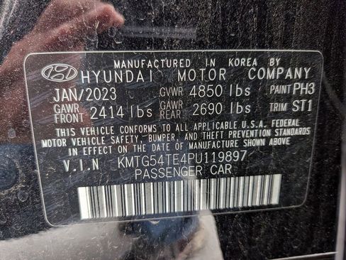 Used 2023 Genesis G70 3.3T w/ Sport Prestige Package image 31