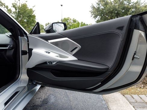 Used 2021 Chevrolet Corvette Stingray Preferred Cpe w/ Z51 Performance Package RWD image 14