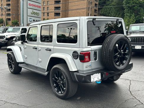 Certified 2023 Jeep Wrangler Unlimited Sahara w/ Cold Weather Group AWD/4WD image 10