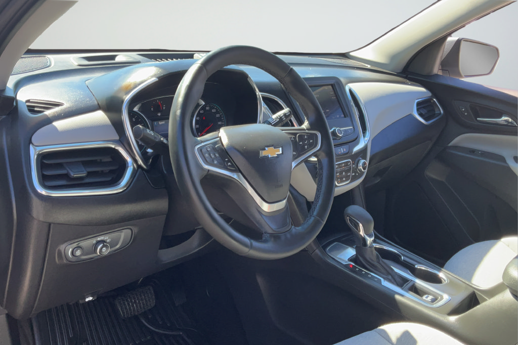 Used 2023 Chevrolet Equinox LT w/ Driver Convenience Package FWD image 23