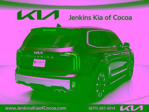 Used 2023 Kia Telluride SX FWD image 5