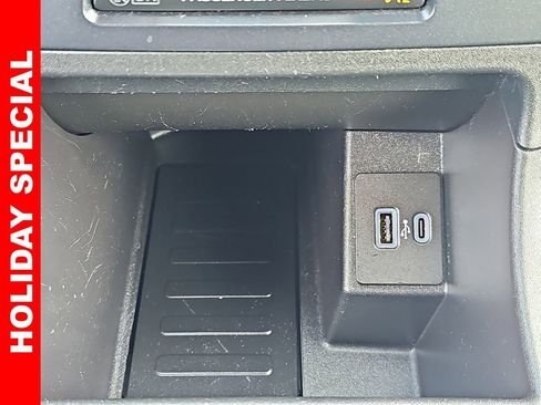 Used 2023 Ford Edge Titanium image 24