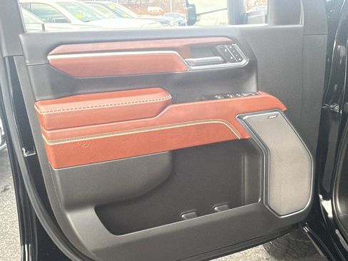 Used 2024 GMC Sierra 2500 Denali Ultimate w/ Snow Plow Prep/Camper Package image 14