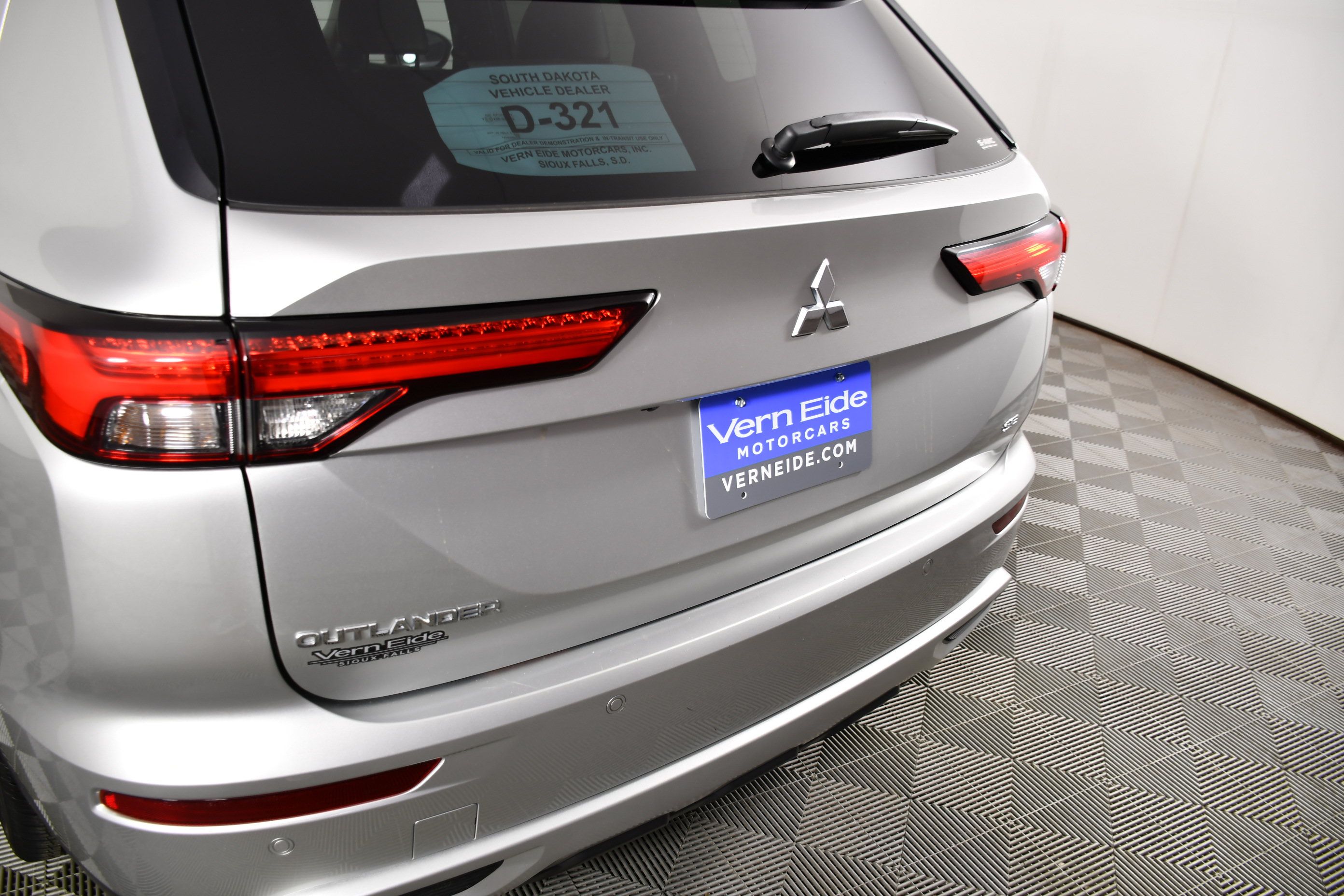 Used 2022 Mitsubishi Outlander SE AWD/4WD image 15
